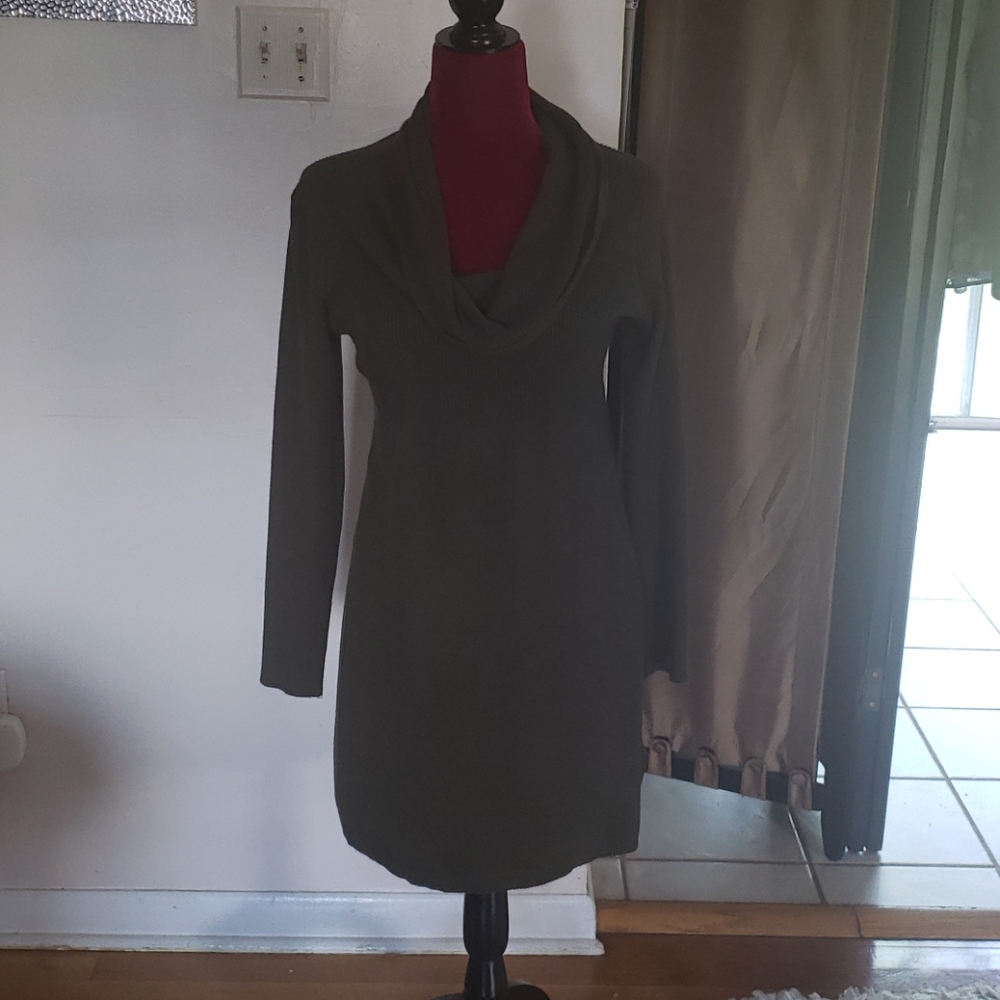 Khaki green lightweight sweater dress